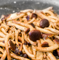 Mit Magic Mushrooms kochen: Rezepte für Tee, Lemon Tek & Schokolade