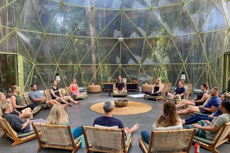 Psychedelika-Retreat: Sicherheit, seriöse Zentren auswählen und Warnsignale erkennen