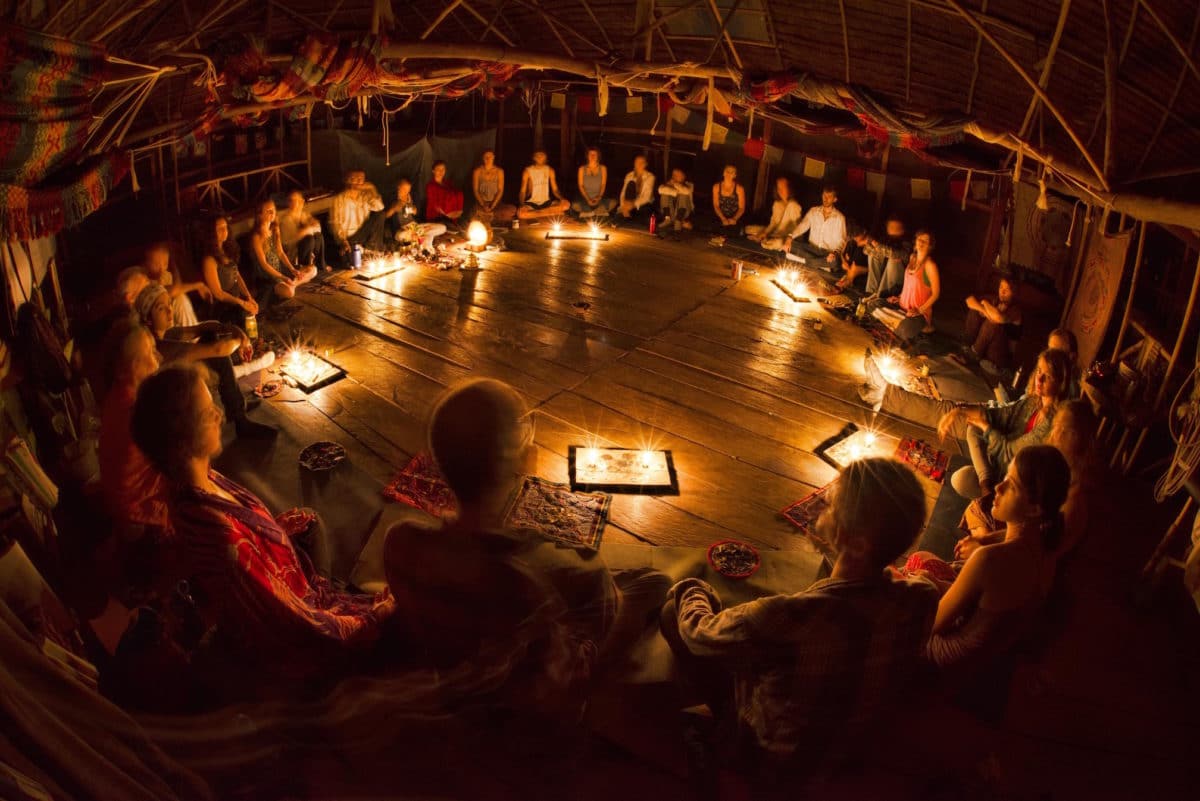 Psychedelika-Retreat: Screening und Fragebogen zum Aufnahmeprozess