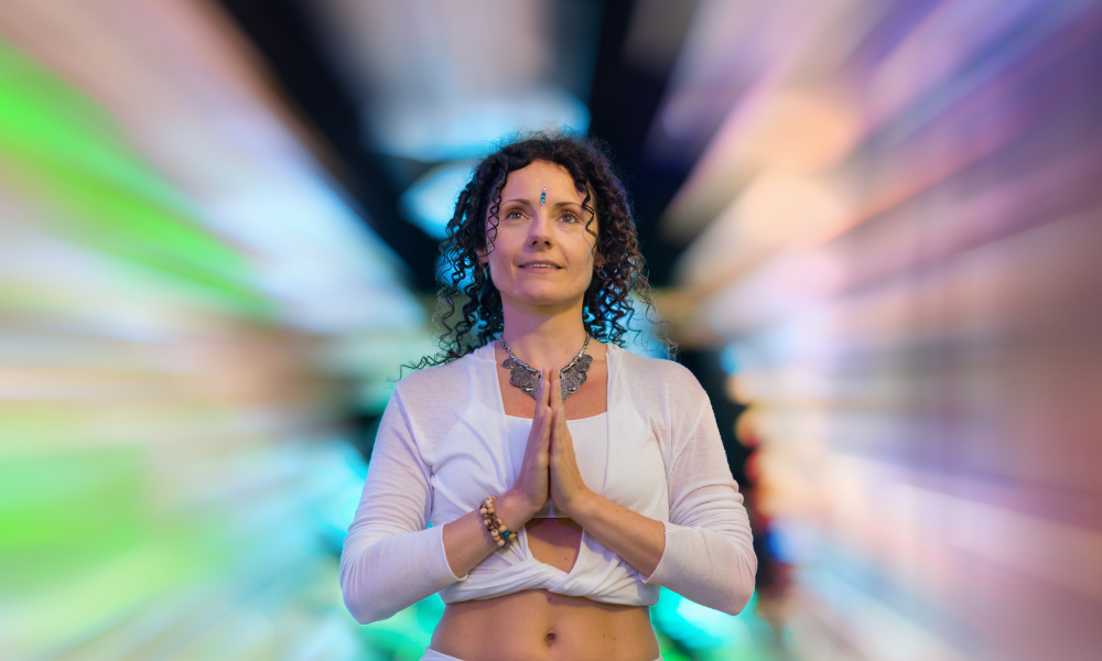 conseils pour associer yoga et psychédéliques en toute sécurité
